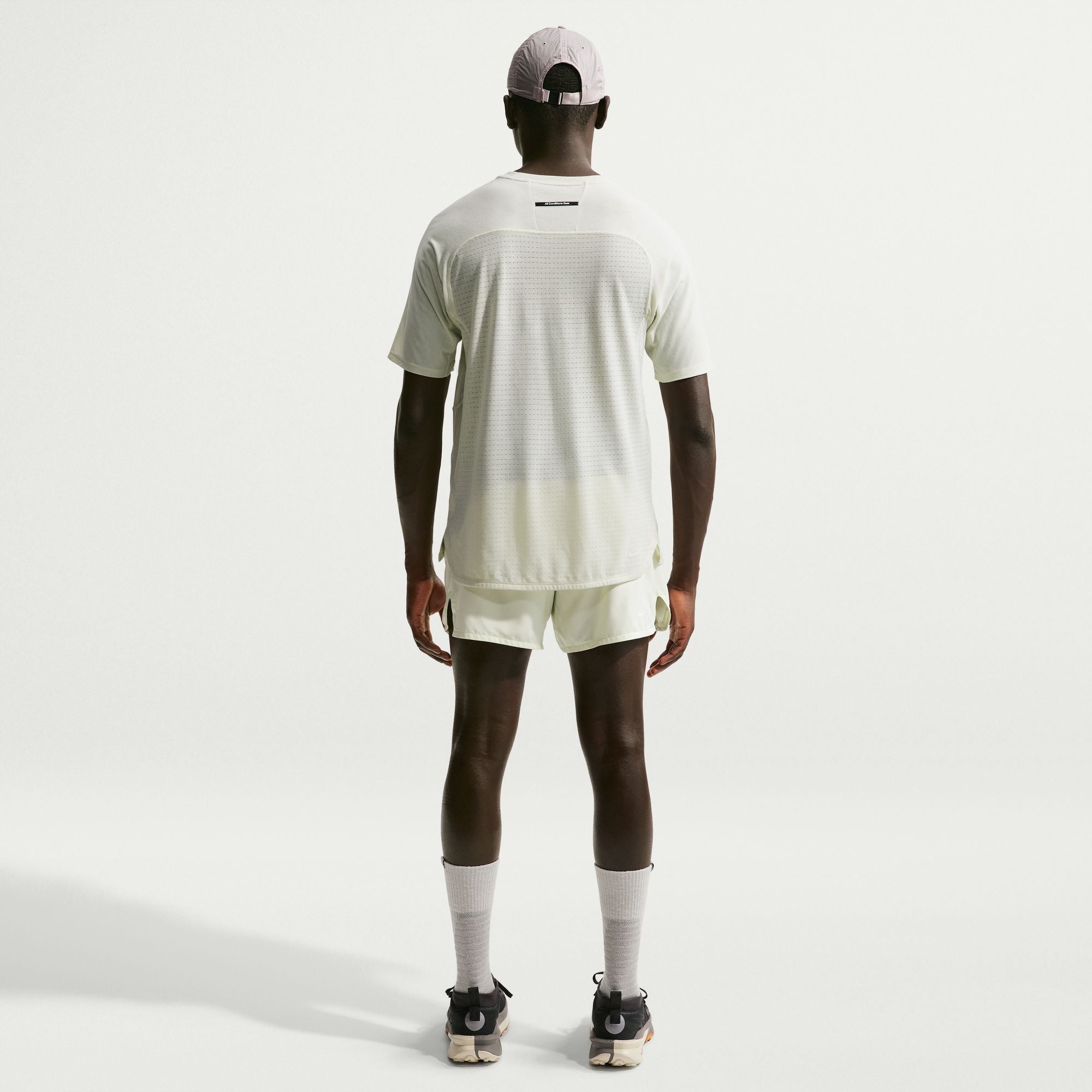 Nike Mens ACG "Solar Chase" Running Top - Image 2